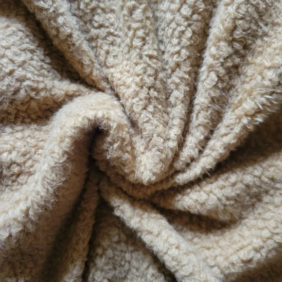 Men's Gray Hooded Puffer Jacket - Picture 9 of 11